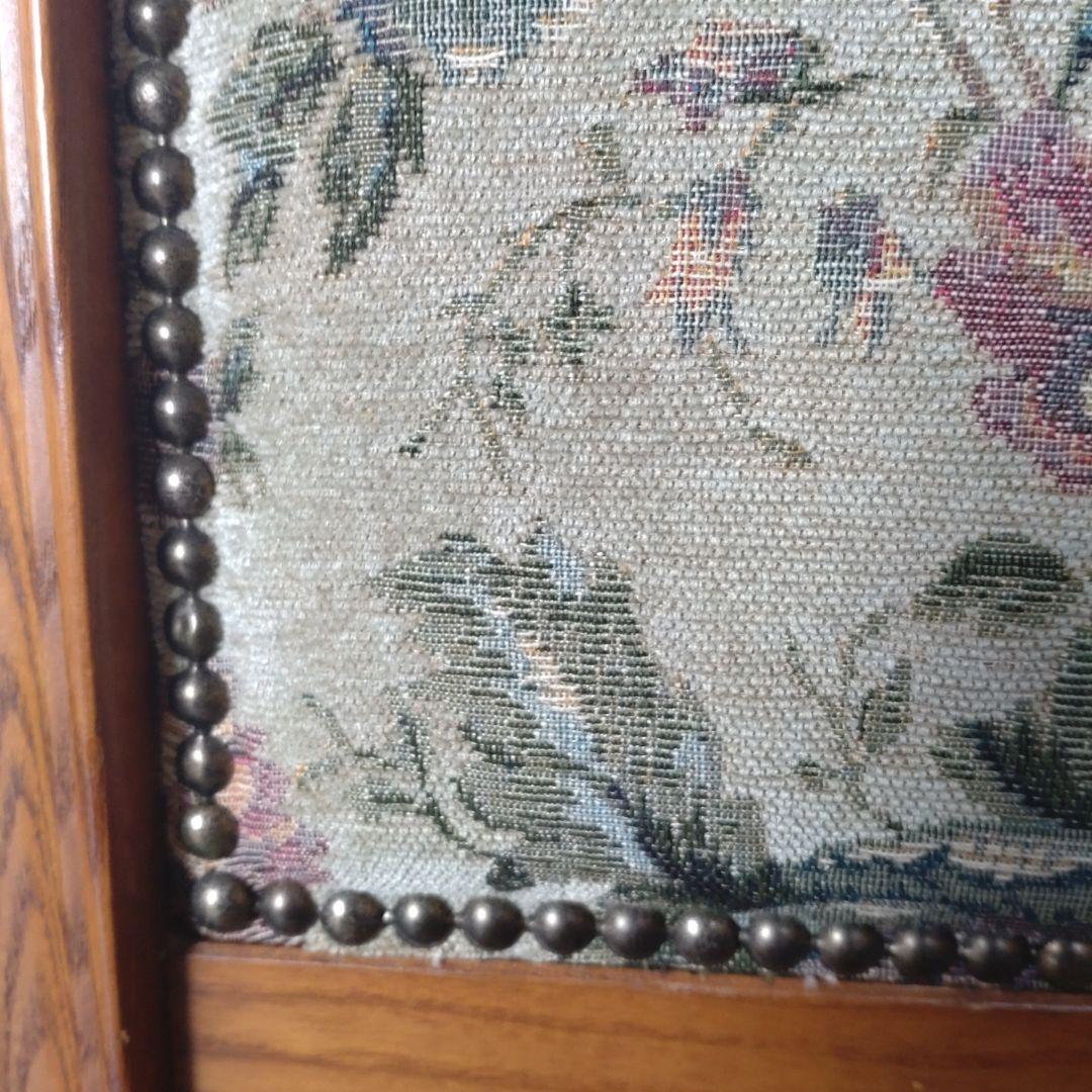 【英国アンティーク調】ダイニングチェア ゴブラン織 花柄 鋲打ち 木製　4/4