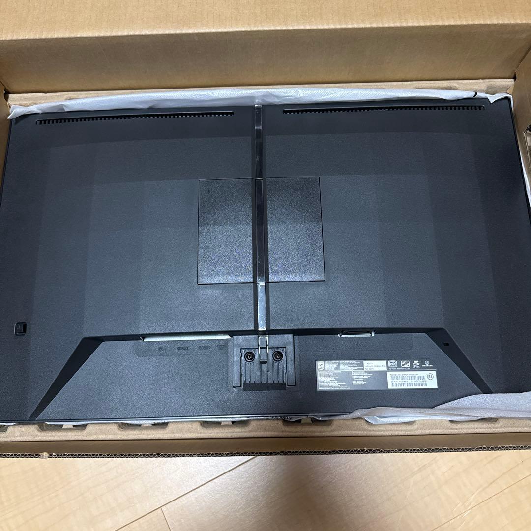 PHILIPS EVNIA ゲーミングモニター (27インチ/180Hz)