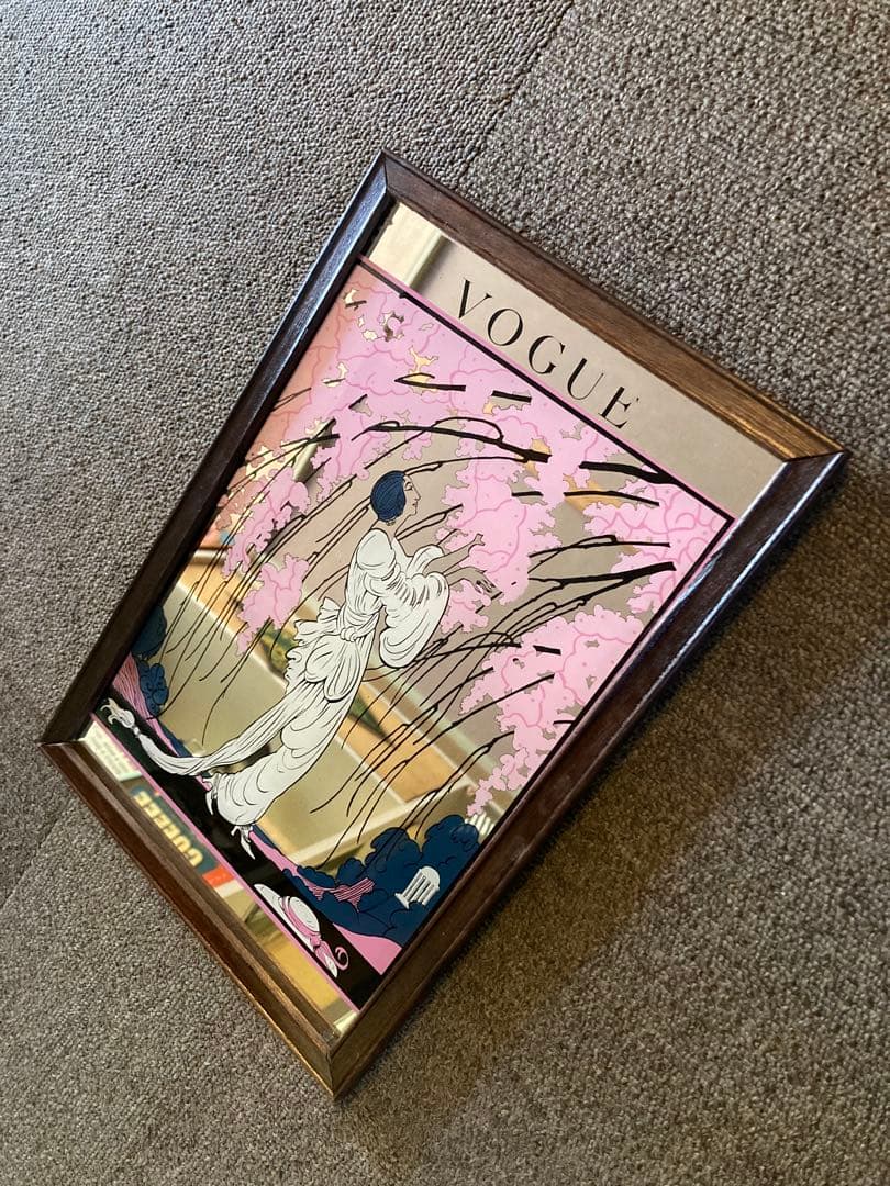 ヴォーグ 木製 ヴィンテージ パブミラー イギリス レトロ 雑貨 看板 壁掛け