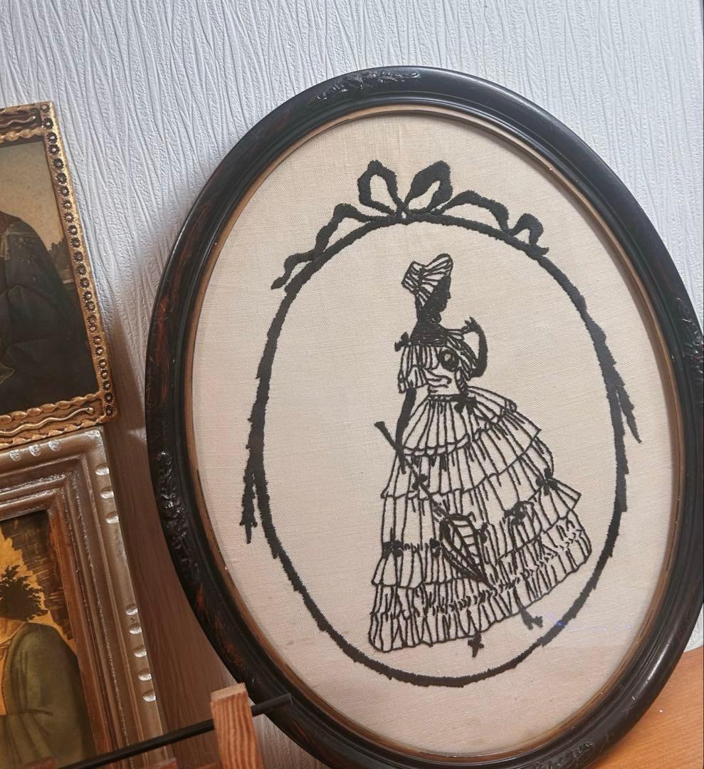 オーバルフレーム　イギリス　ヴィクトリアン シルエット刺繍　アンティーク