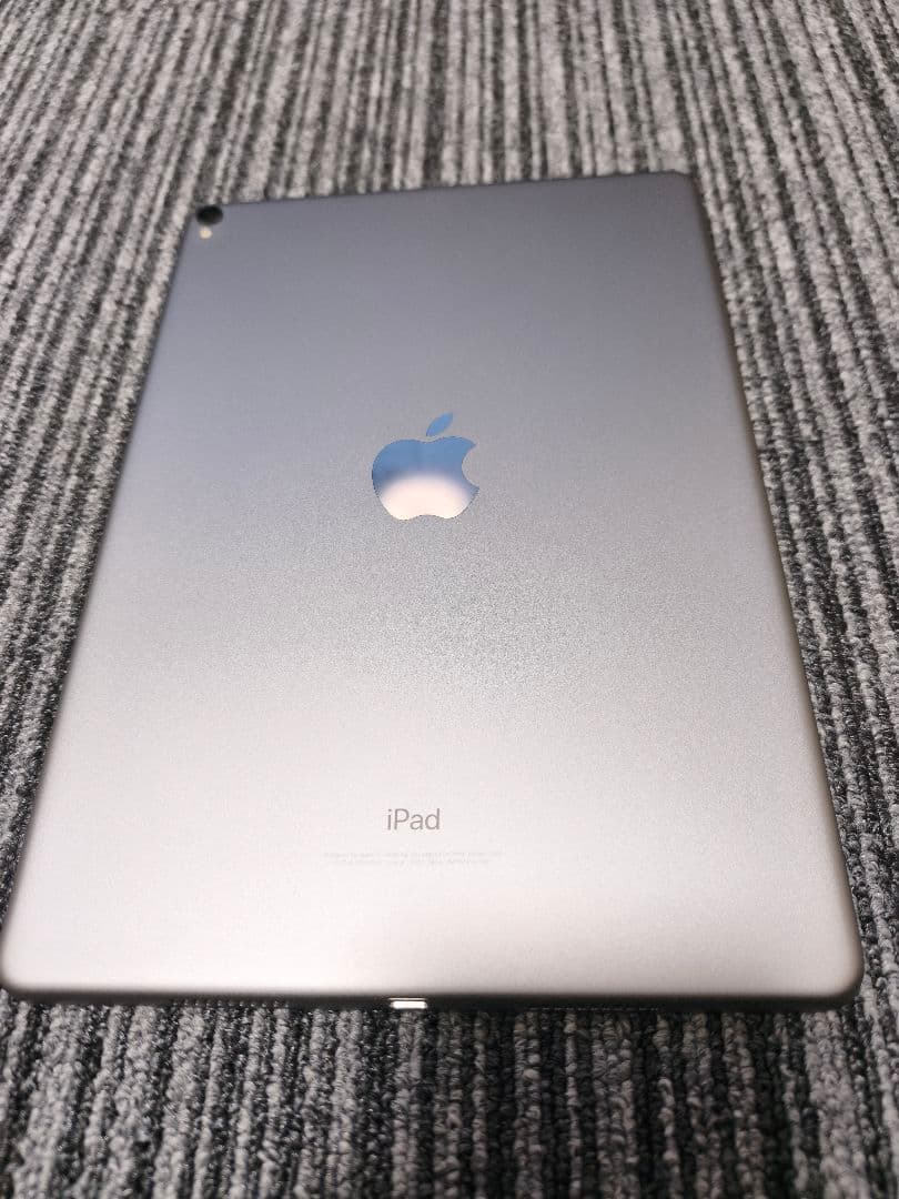 iPad Pro (10.5インチ) スペースグレー Wi-Fi