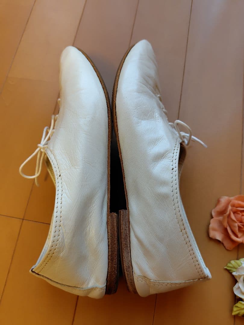 【値下げ！】ポルセリ　フラットシューズ　ジャズシューズ　白　１回のみ着用　38