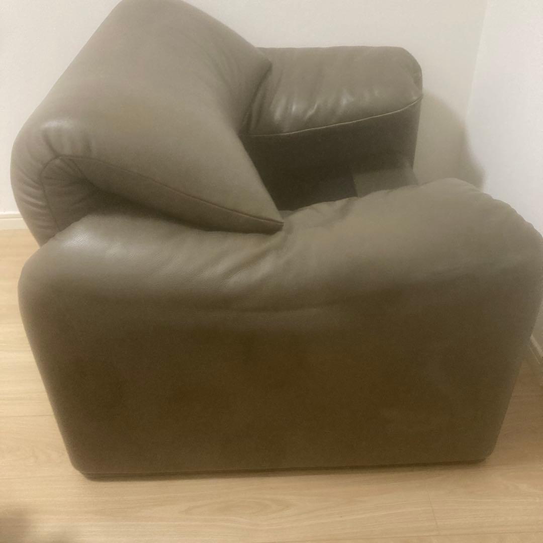 週末限定価格！カッシーナ　マラルンガFZ革 グレー　オットマン付