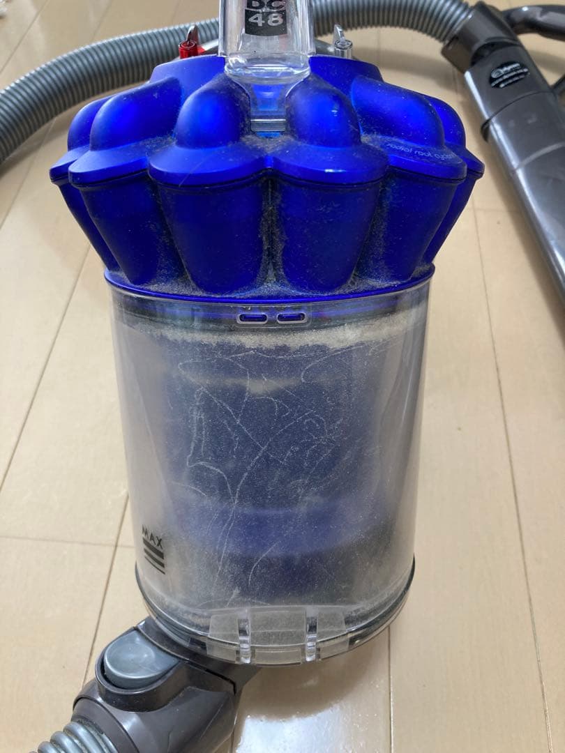 Dyson DC48 サイクロン掃除機　ノズル4種付き