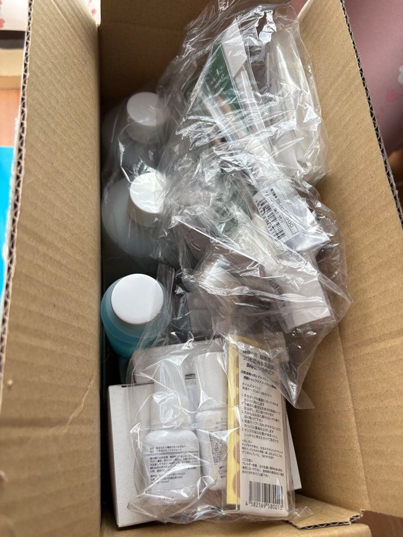 ネイル練習用手と教材セット　ユーキャン