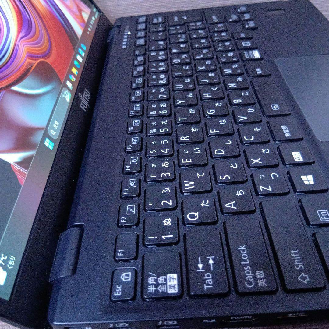 A⑦ 富士通　FMVU34011　U9311/F