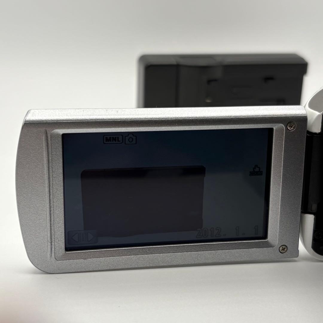 Panasonic HC V300M デジタルビデオカメラ ホワイト 動作確認済