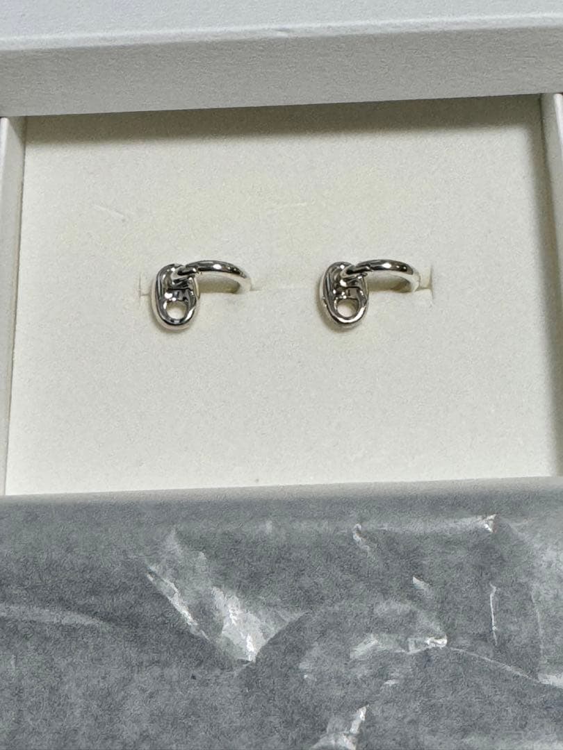 h'eresピアス