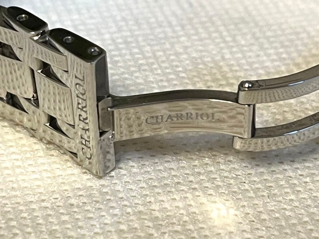 シャリオール　レディス腕時計ロトンシリーズの腕時計　新品未使用品に近い　稼働品