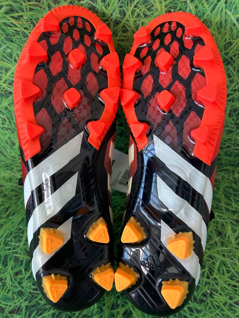 ☆新品☆送料無料☆adidas(アディダス)Predator IS HG☆