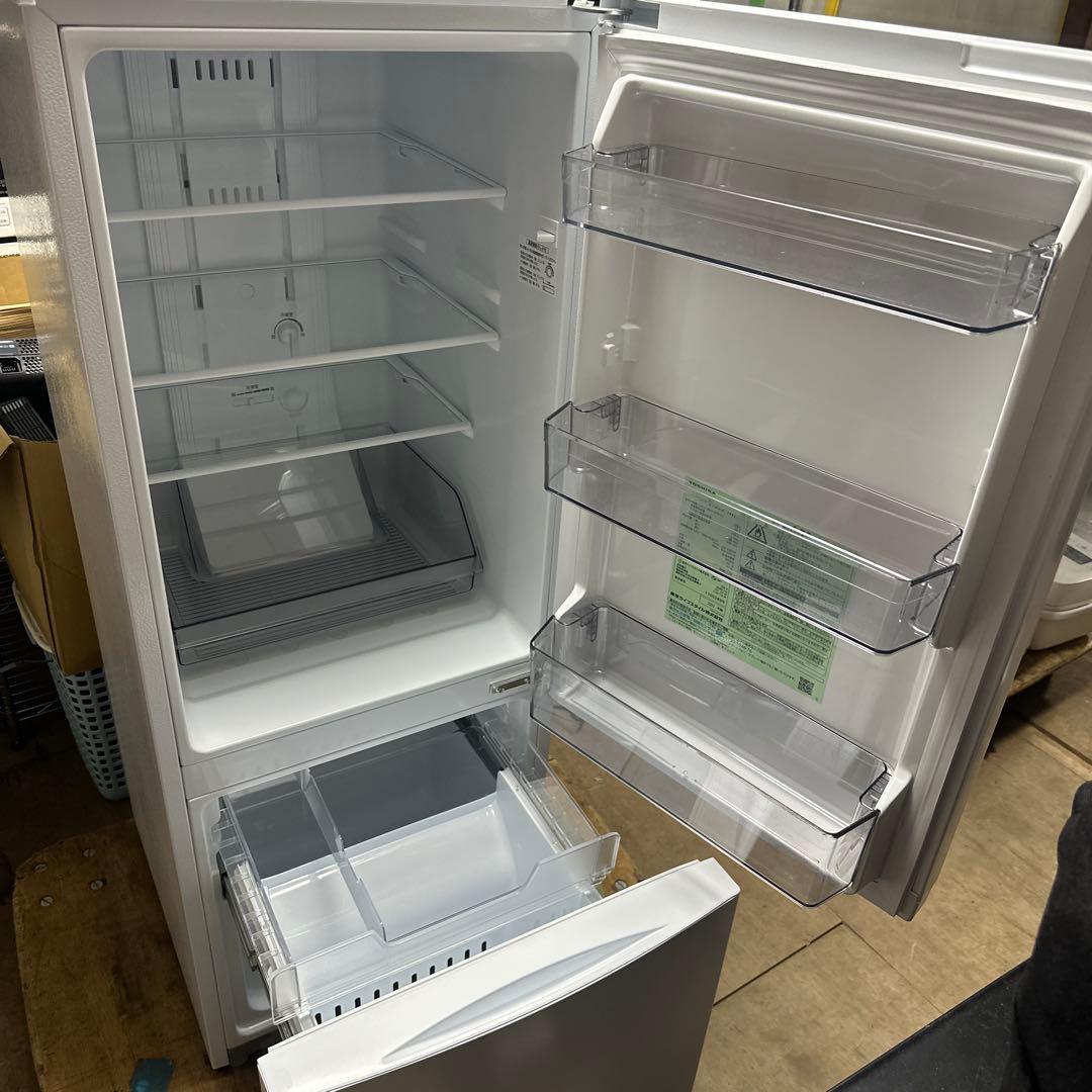 TOSHIBA シルバー 2ドア冷蔵庫　153L GR-U15BS 2022年製