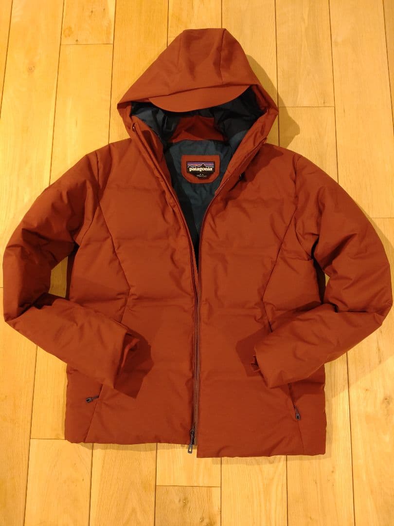 あいう様patagonia フード付きダウンジャケット S バーガンディ色