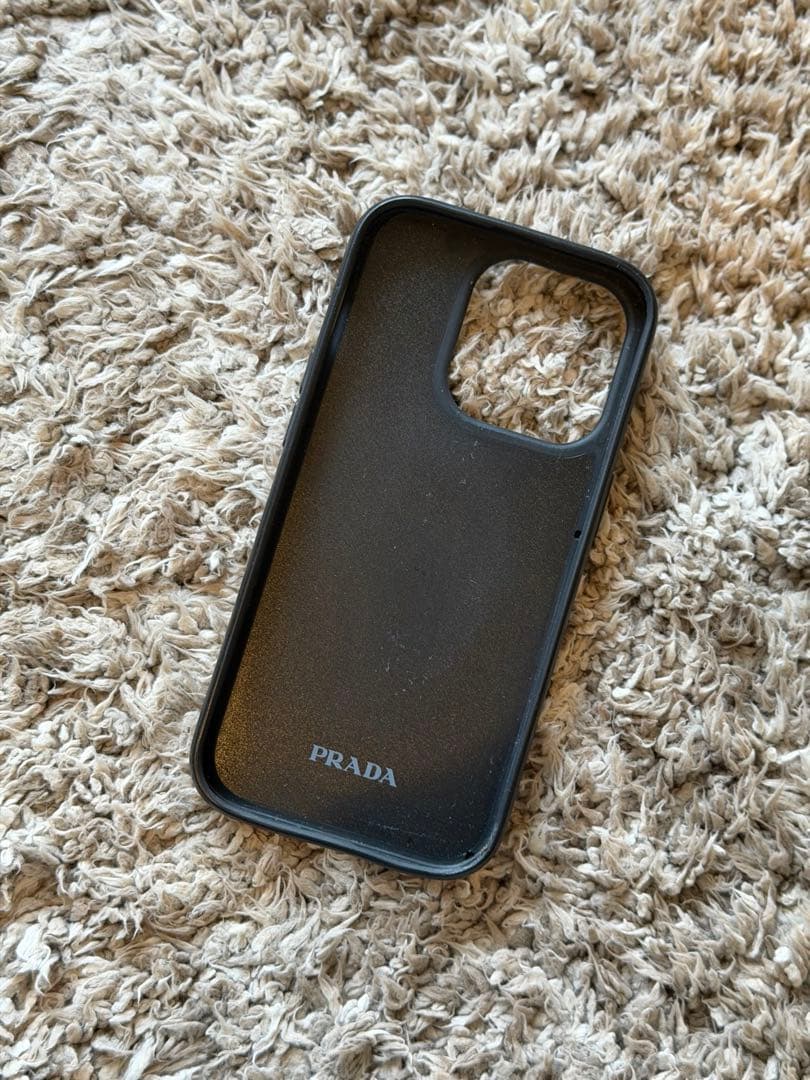 【PRADA】iPhone14pro ケース