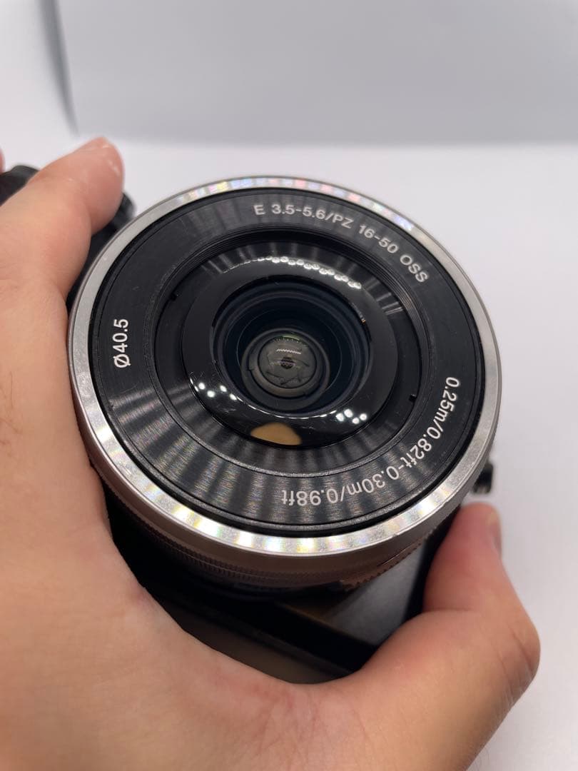 Sony α6100ミラーレスカメラ レンズ、128GB SDカード付き