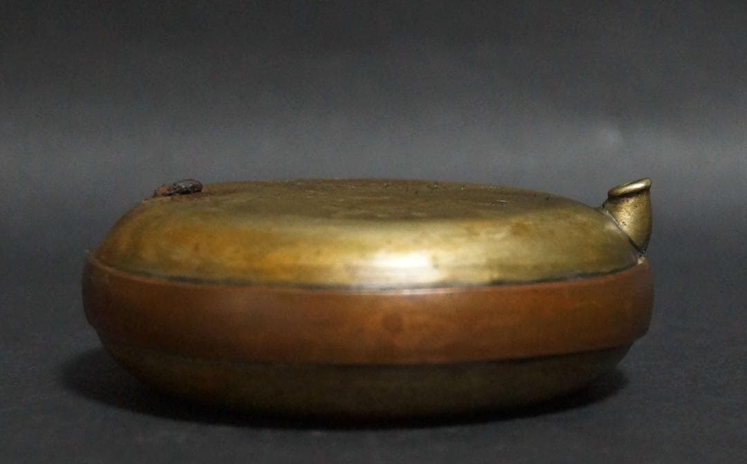 清 古銅製 栄寶款竹岩刻『人物風景図』金工細工水滴 水注 書道具 古董 文法四宝