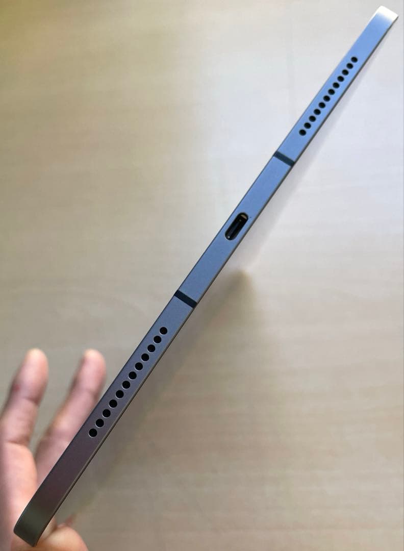 iPad Air 第5世代　Cellular スペースグレイ　超美品　#2