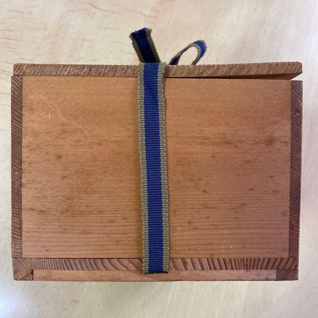 新田邦彦　老梅　古木　紅梅　抹茶碗　九谷焼　九谷彦　灰緑　モスグレイ　お正月