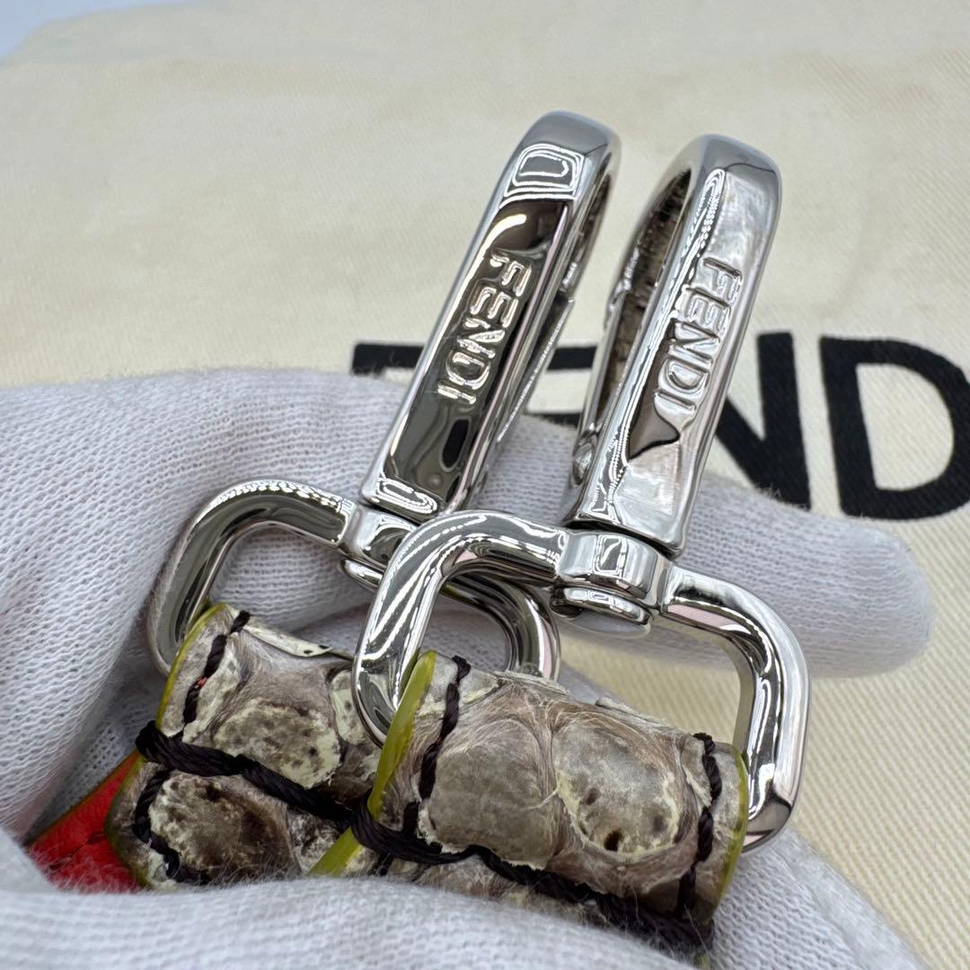 【保管袋付き】FENDI ショルダーストラップ　ストラップユー　パイソン　美品