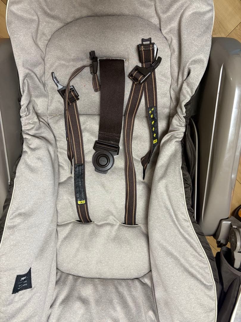 コンビ 美品 電動 ハイローチェア ネムリラ AUTO SWING 防水カバー付