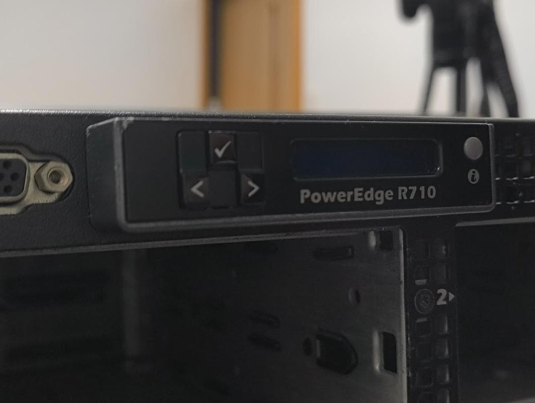 DELL Power Edge710 　ブレードサーバー