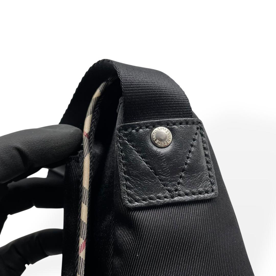 未使用級　BURBERRY BLUE LABEL　ショルダーバッグ　ナイロン