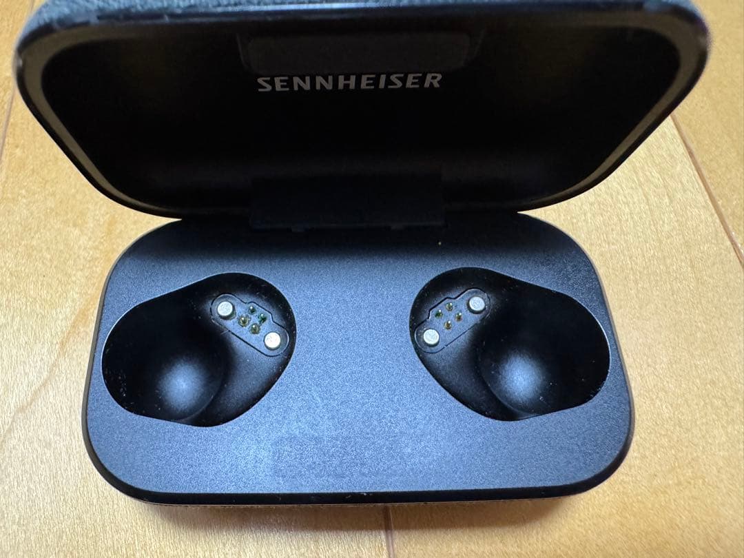 イヤホン Sennheiser MOMENTUM True Wireless