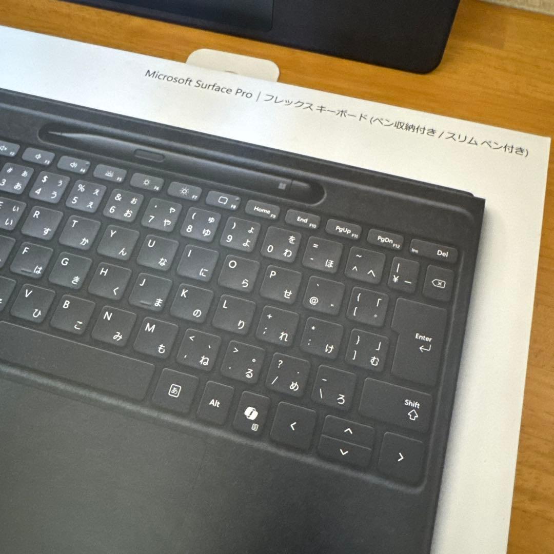 ペン付きSurface Pro Flex キーボード日本語配列 ブラック