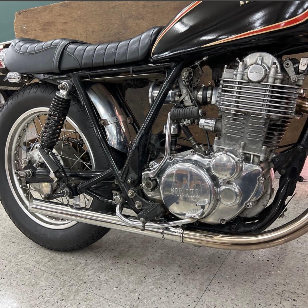 細*聖様 ワンオフ　SR400 ショート菅　ドラッグパイプスラッシュカットマフラ