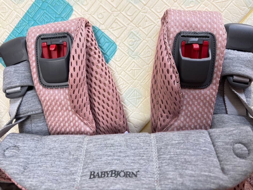 最終値下げ‼️【使用数回のみ】BabyBjörn ハーモニー 抱っこ紐 ピンク