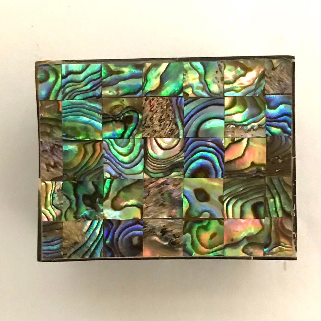 大理石 と アバロンシェル の 小さな 宝石箱 象嵌 孔雀貝 ジュエリー