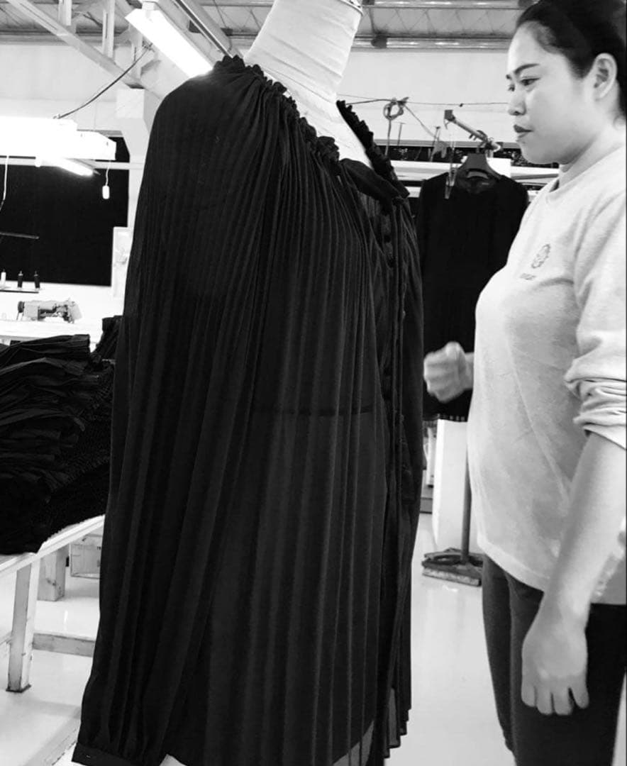 【美品】L'UNE リュンヌ プリーツブラウス リボン シフォン