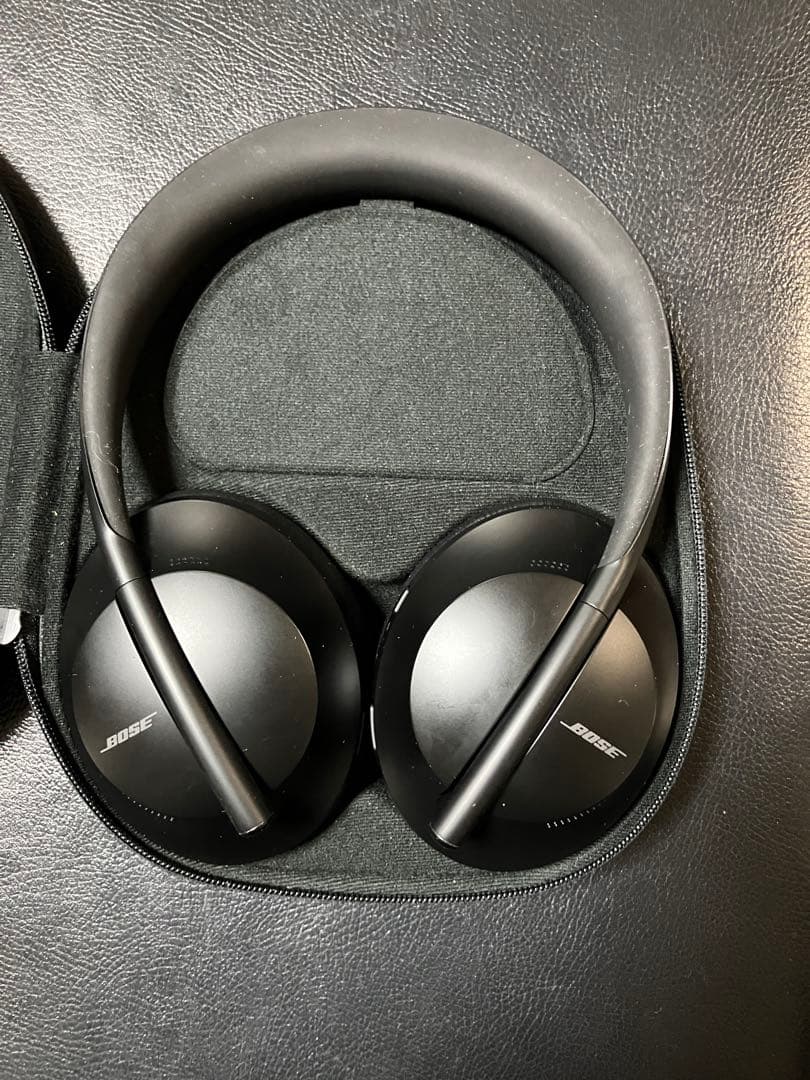 ☆美品☆Bose ワイヤレスヘッドホン ブラック　NC700 本当に静か