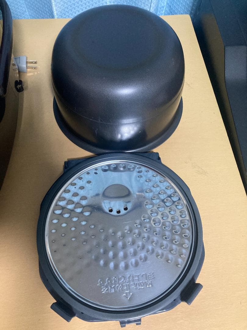 ★★2019年製 Zojirushi NP-VZ10 炊飯器 5.5合★002