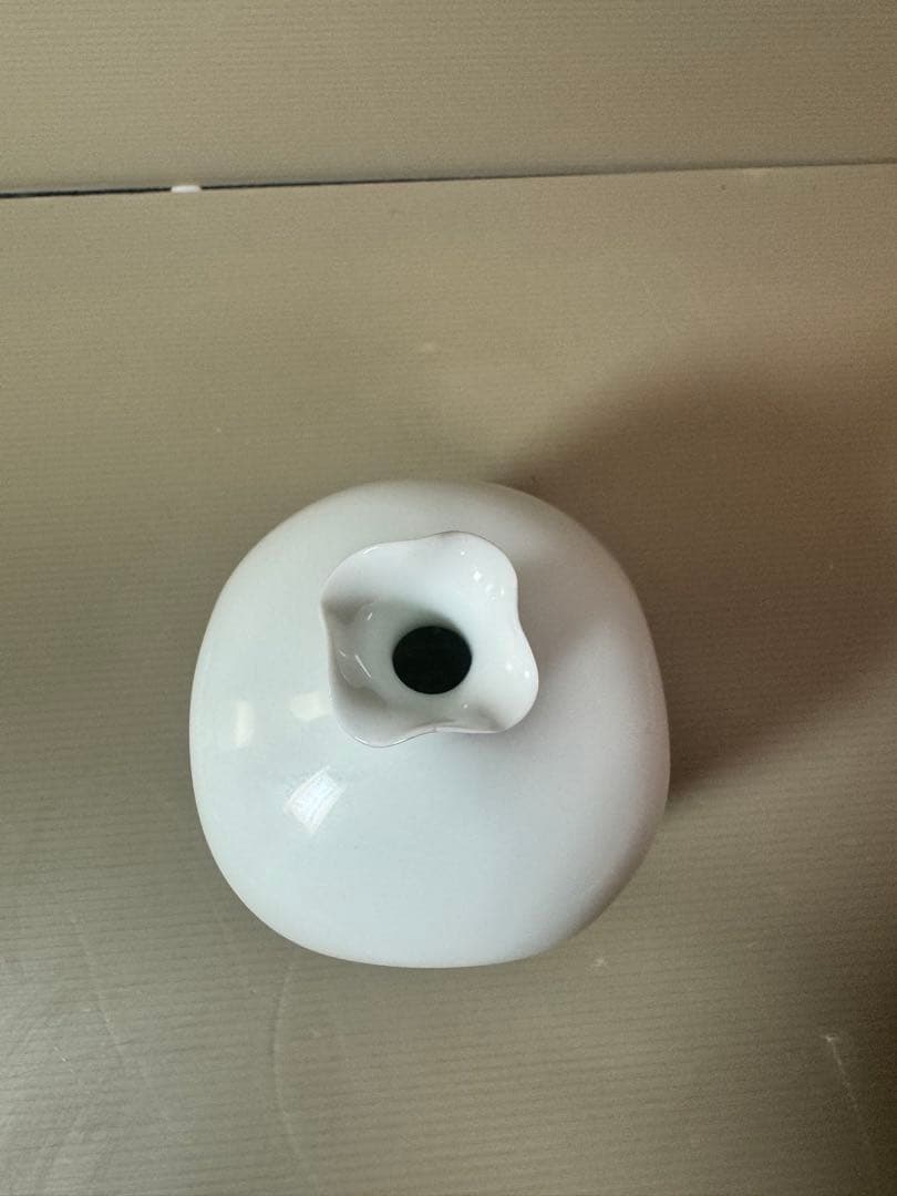 2862 中村清六　白磁四方押　小壷　花瓶　未使用