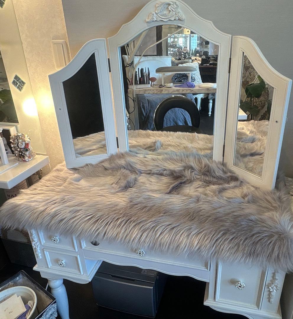 ホワイトクラシックドレッサー三面鏡付き、スツール付