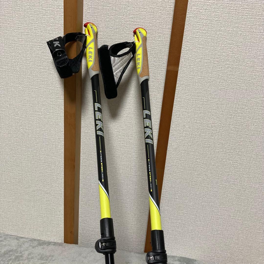 美品　LEKIノルディックウォーキングポールスピン シャークスピードロック