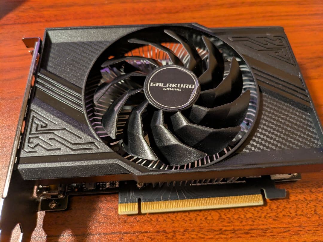 玄人志向 GG-RTX4060-E8GB/SF (RTX4060 8G)