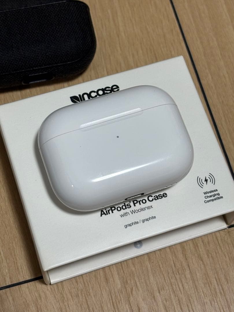 AirPods Pro 2 正規品 TypeC incaseセット