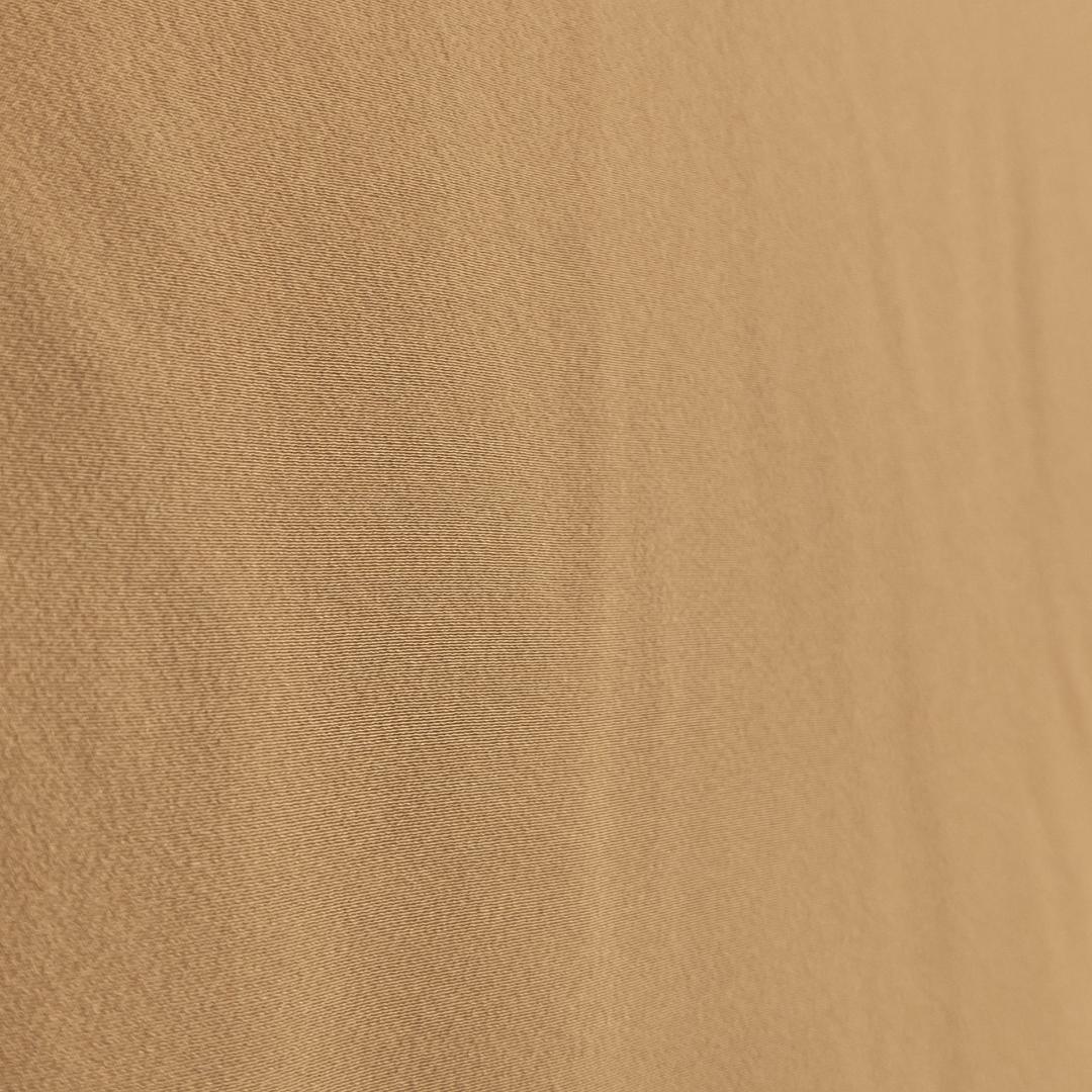 R8SK56 色無地 スコッチガード 家紋 橘 落ち着いた黄土色 シルク 着物