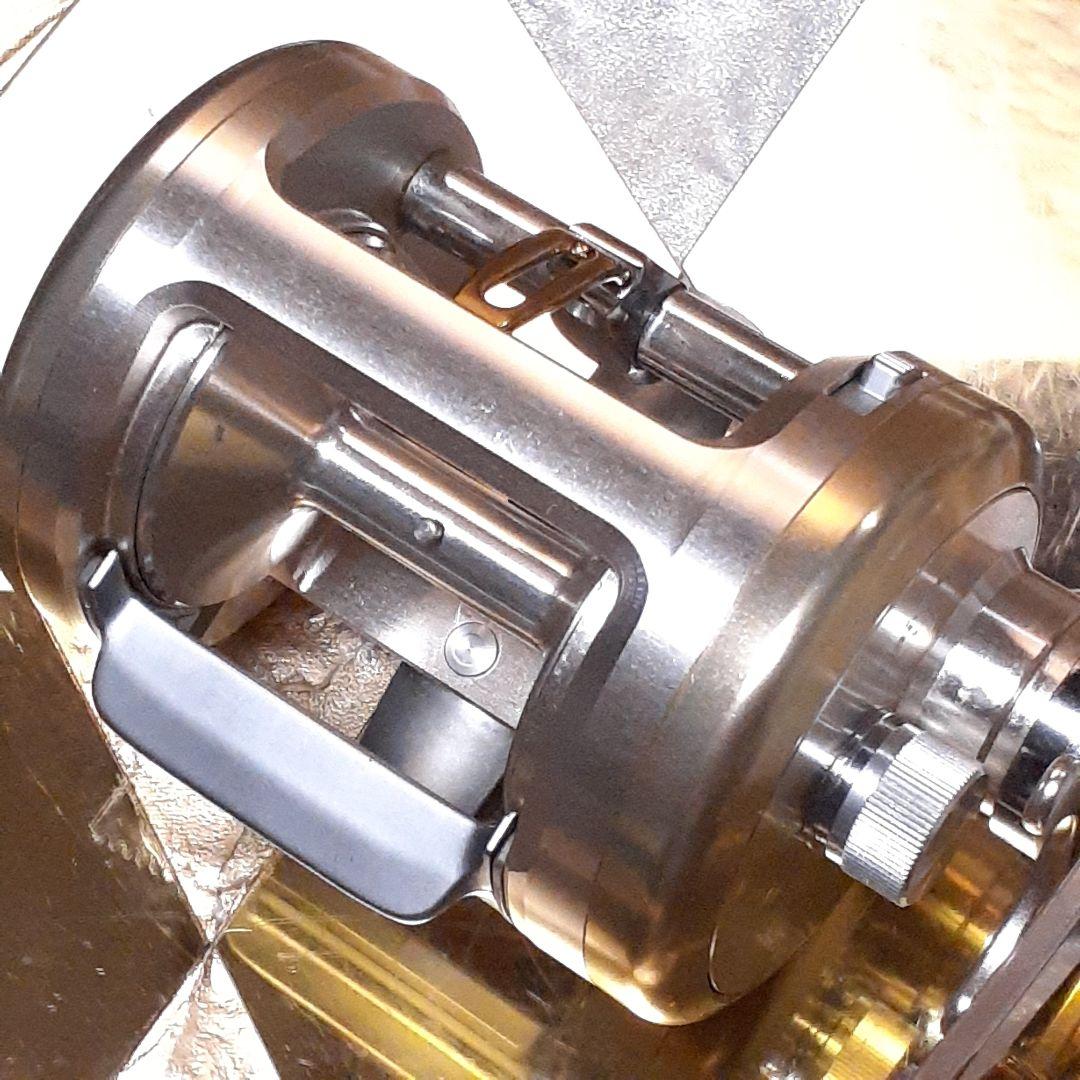 ダイワミリオネア CV-Z 300F ベイトリール タイラバ 船用 極美品