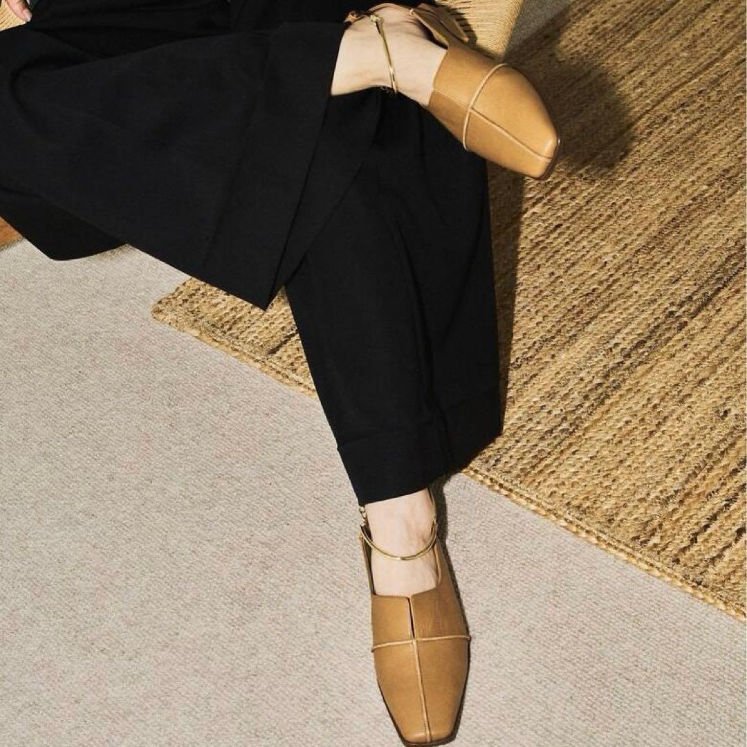 美品☆グリーズ 25cm パンプス レザースクエアクロスシームアンクルフラット