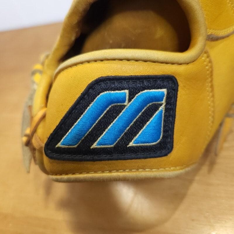 ミズノ イチローモデル 初期版 限定品 Mマークラベル 外野用 軟式グローブ