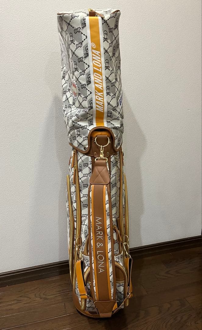 マークアンドロナ　キャディバッグ