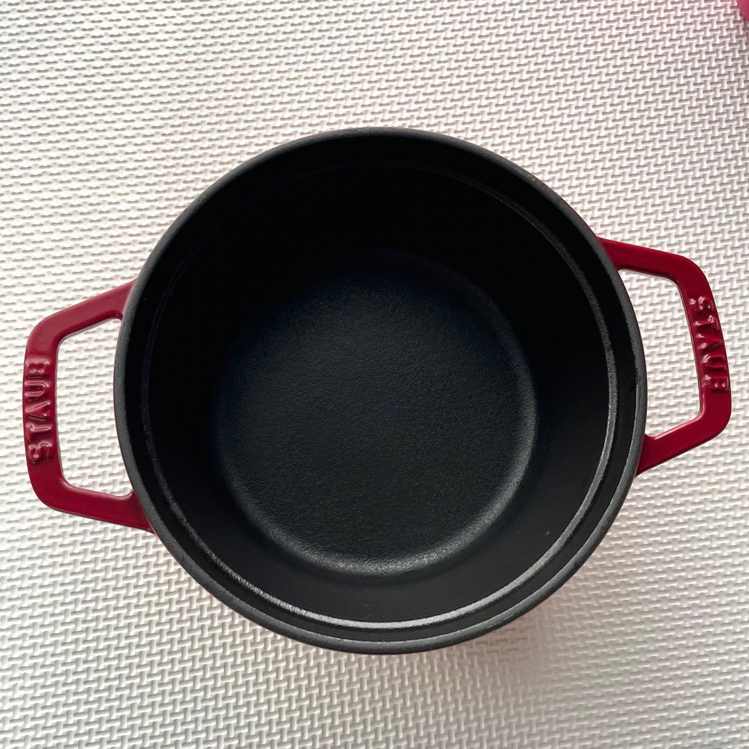 staub ピコココットラウンド　チェリー　16cm