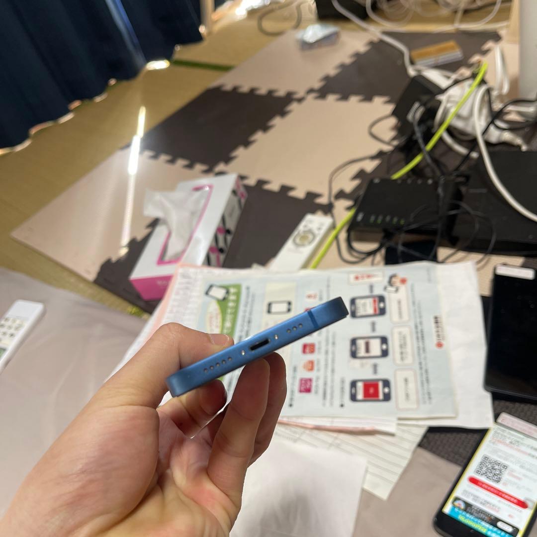 Apple iPhone 13 本体 ブルー