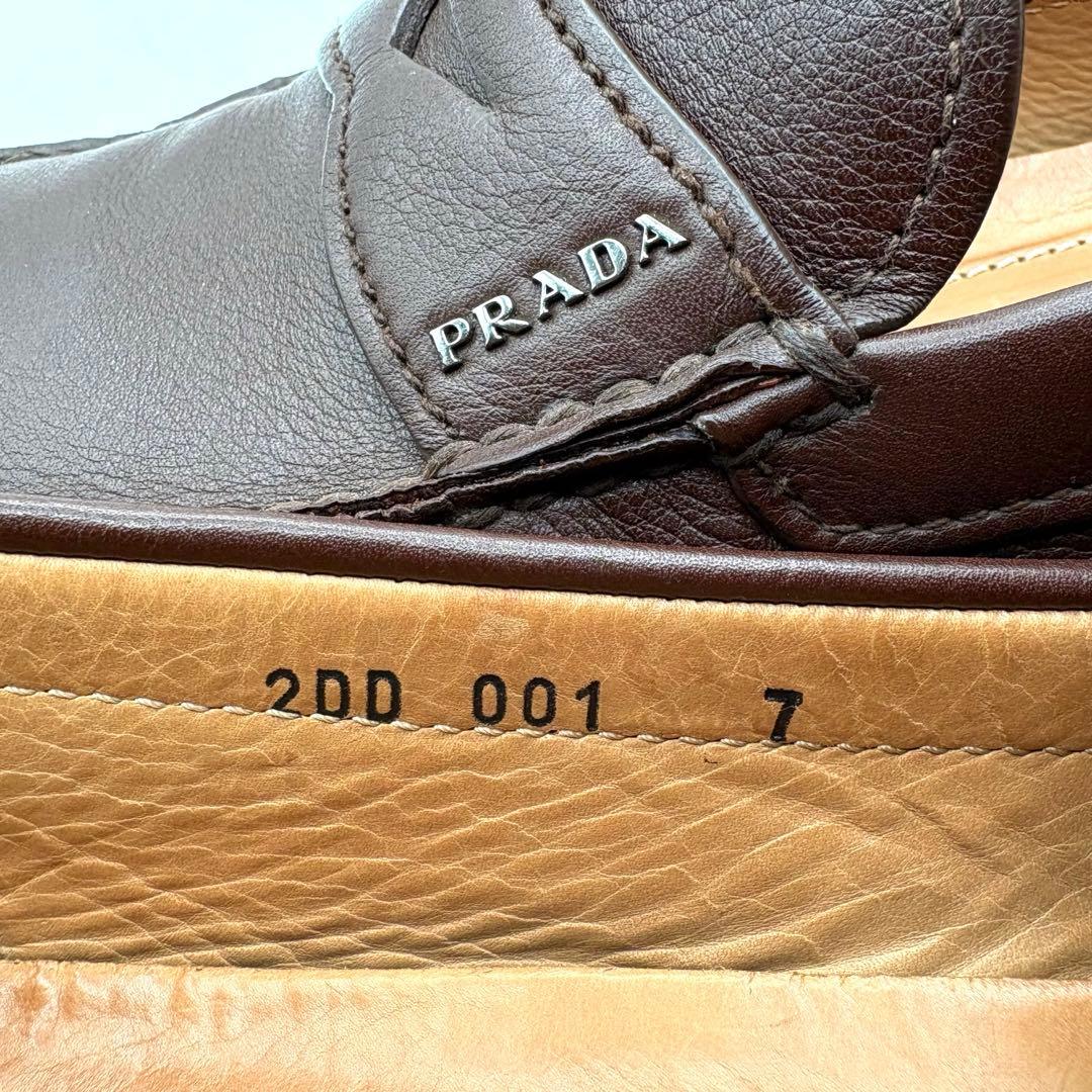 美品✨ PRADA 銀ロゴ ドライビング　ローファー 【7】 茶 シボ