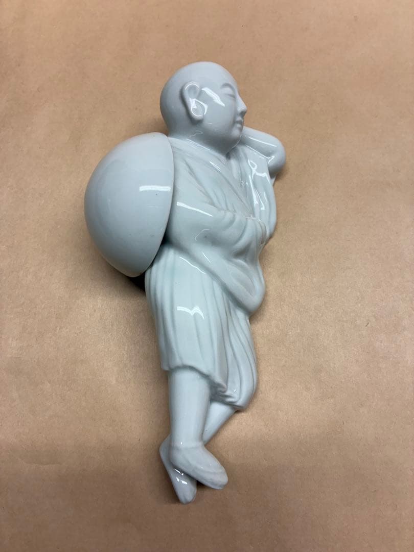 白磁　僧侶　陶器　置物