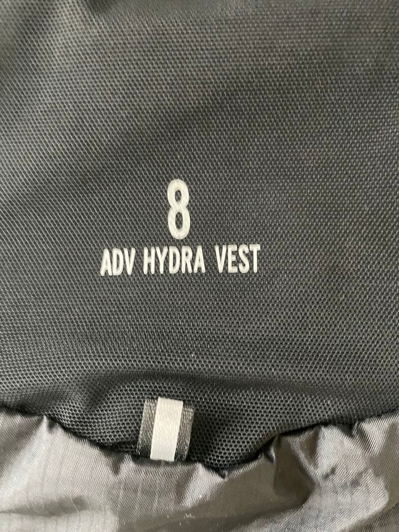 Salomon ADV HYDRA VEST 8L Mサイズ