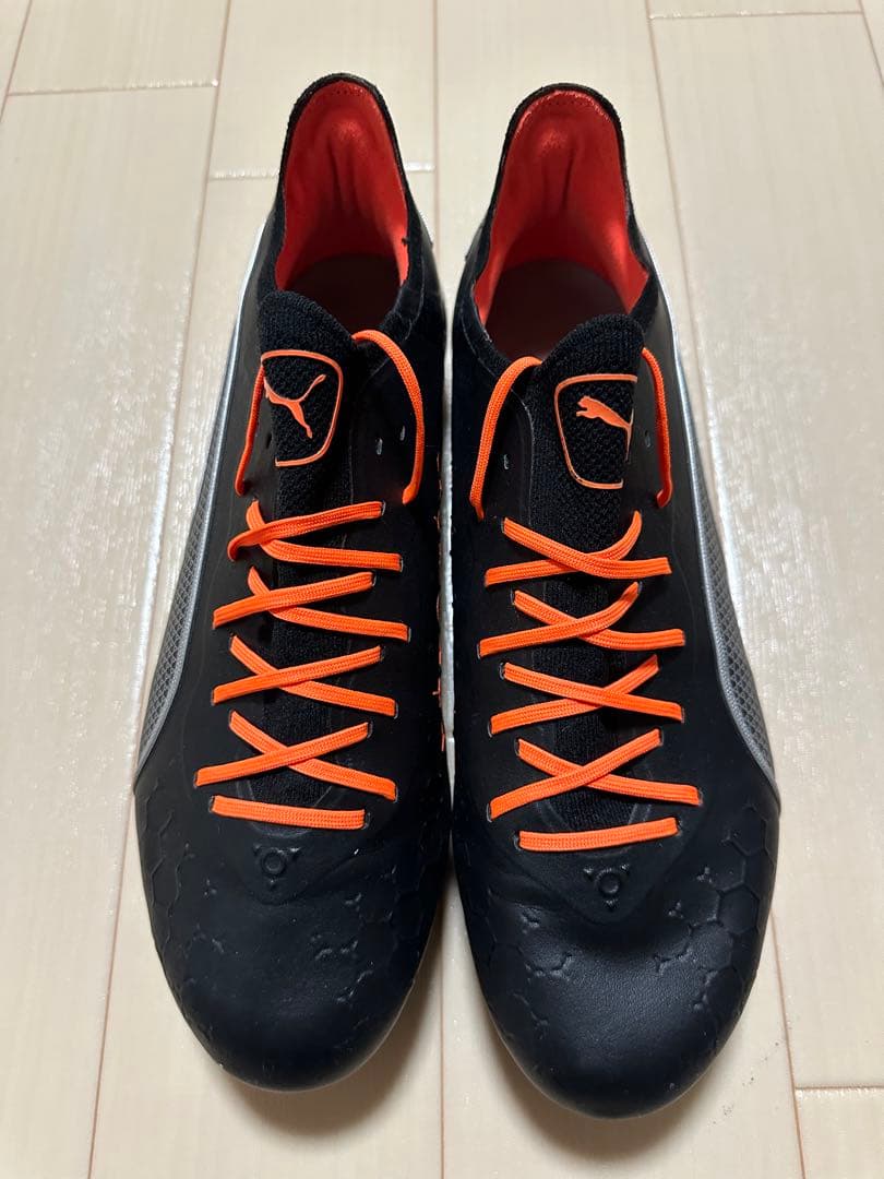 PUMA KING アルティメットFG/AG（ブラック/オレンジ）
