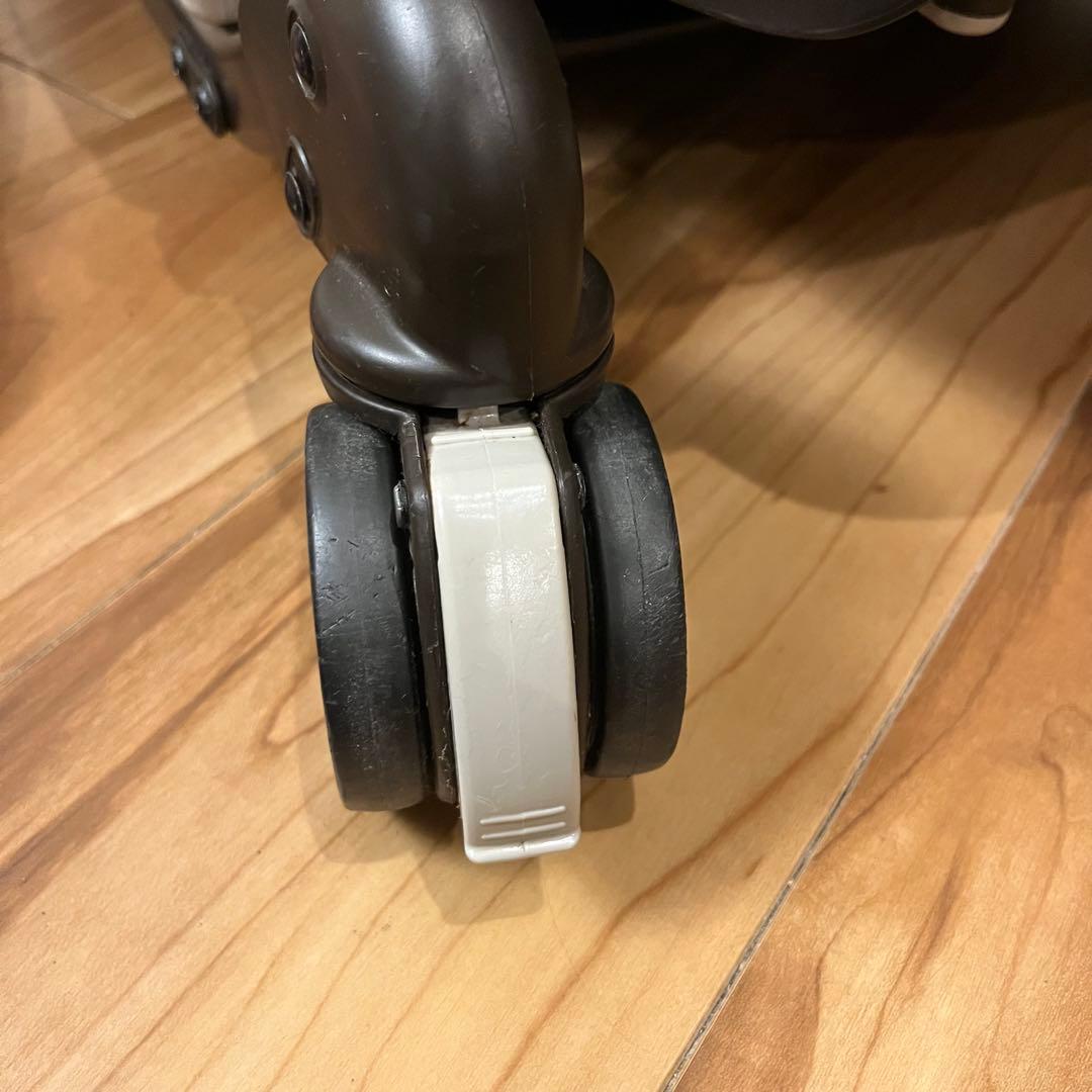 【美品・動作確認済】 コンビ ネムリラ オートスウィング 電動 ハイローチェア